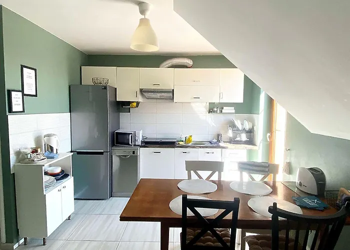 Pensjonat Joanna Trzcińska *